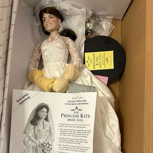 Danbury Mint Princess Kate Bride Doll
